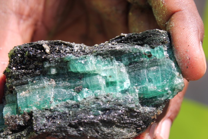 Would You Pay $300,000 for a 7.2-Carat Emerald, and a Trip to the Emerald Mine?